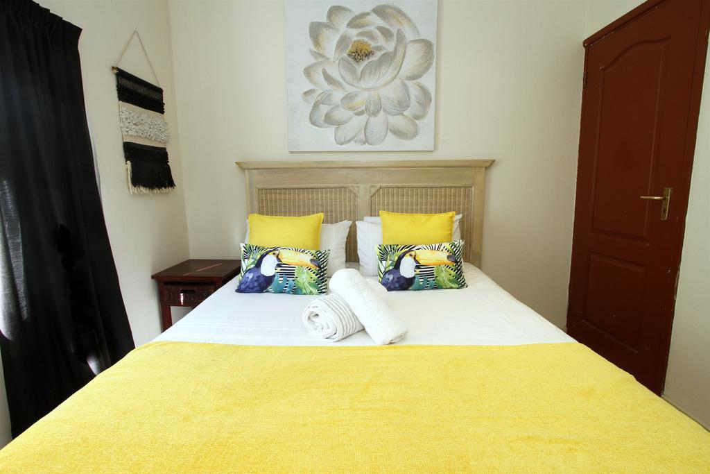 La Dolce Vita Umhlanga Guesthouse Durban Exterior photo